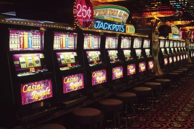 royaltoto togel featured game showcase